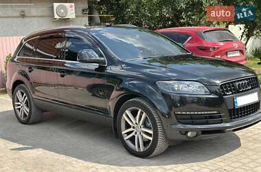 Внедорожник / Кроссовер Audi Q7 2006 в 
