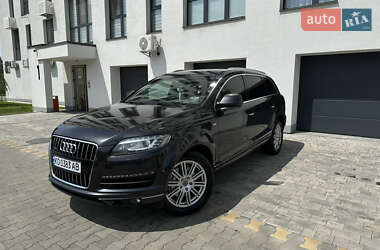 Позашляховик / Кросовер Audi Q7 2012 в 