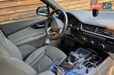 Внедорожник / Кроссовер Audi Q7 2018 в 