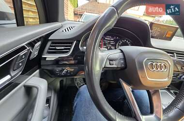 Внедорожник / Кроссовер Audi Q7 2018 в 