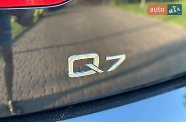Позашляховик / Кросовер Audi Q7 2008 в 