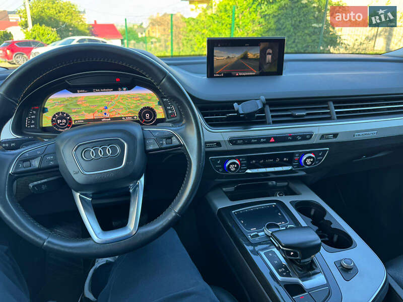 Внедорожник / Кроссовер Audi Q7 2018 в Черновцах