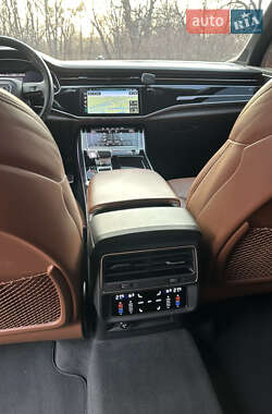Позашляховик / Кросовер Audi Q7 2020 в 