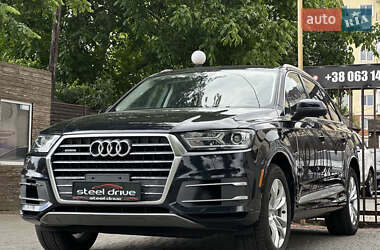 Внедорожник / Кроссовер Audi Q7 2017 в 