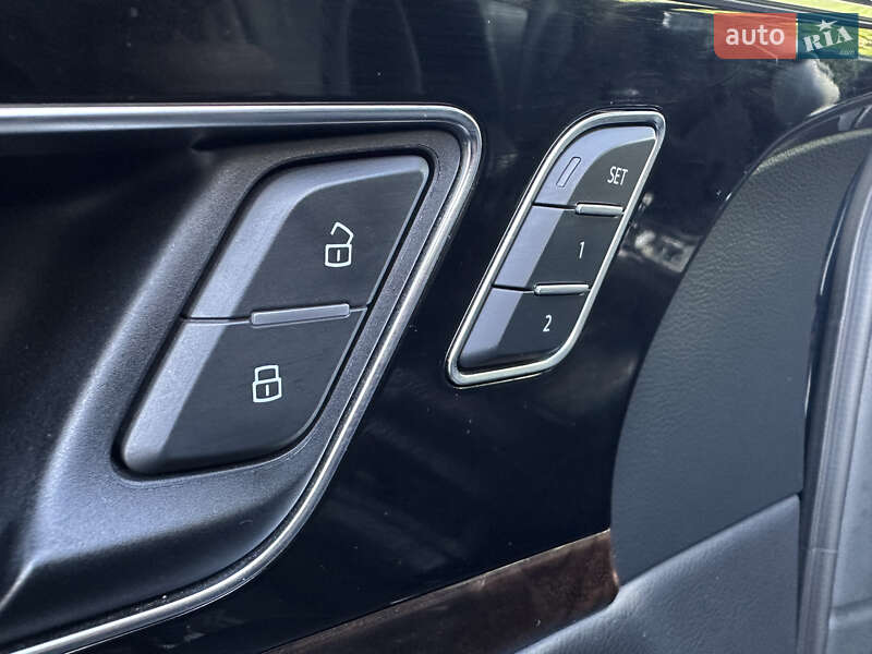 Внедорожник / Кроссовер Audi Q7 2017 в Одессе