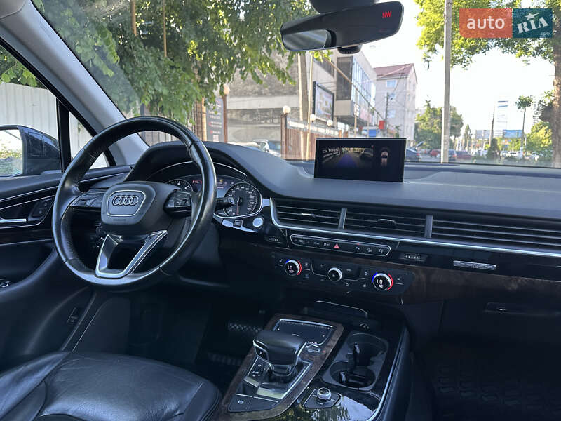 Внедорожник / Кроссовер Audi Q7 2017 в Одессе