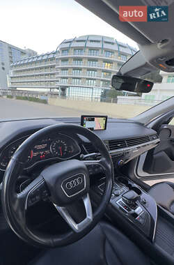 Внедорожник / Кроссовер Audi Q7 2018 в 