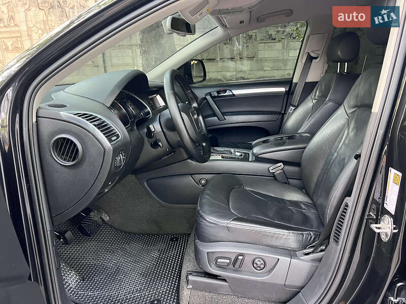 Позашляховик / Кросовер Audi Q7 2007 в Миколаєві