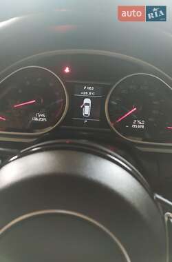 Внедорожник / Кроссовер Audi Q7 2014 в 