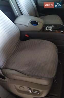 Внедорожник / Кроссовер Audi Q7 2014 в 