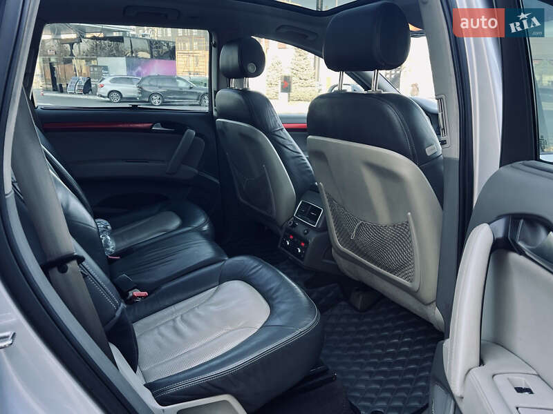 Внедорожник / Кроссовер Audi Q7 2007 в Одессе