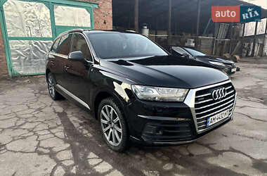 Позашляховик / Кросовер Audi Q7 2017 в Житомирі