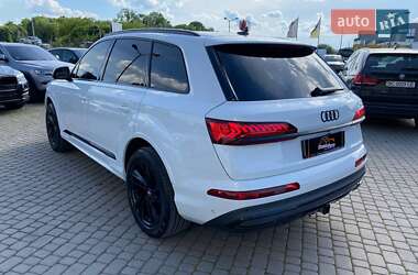 Внедорожник / Кроссовер Audi Q7 2020 в 