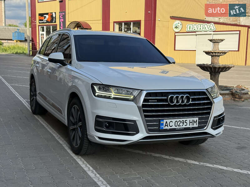 Внедорожник / Кроссовер Audi Q7 2016 в Ковеле
