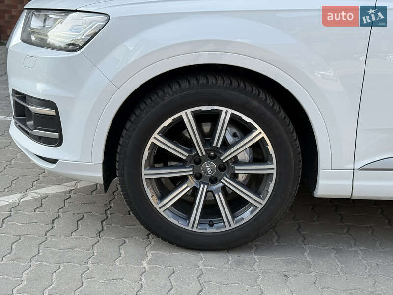 Внедорожник / Кроссовер Audi Q7 2016 в Ковеле