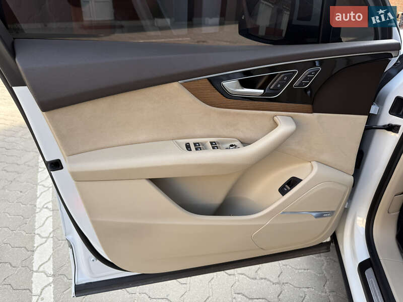 Внедорожник / Кроссовер Audi Q7 2016 в Ковеле