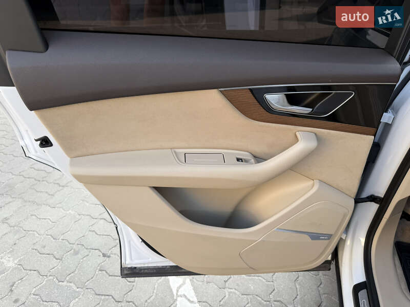 Внедорожник / Кроссовер Audi Q7 2016 в Ковеле