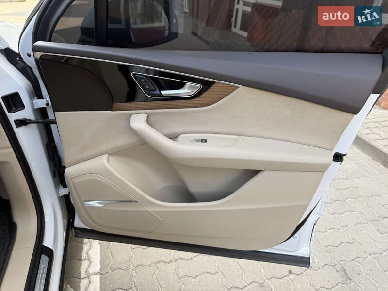 Внедорожник / Кроссовер Audi Q7 2016 в Ковеле