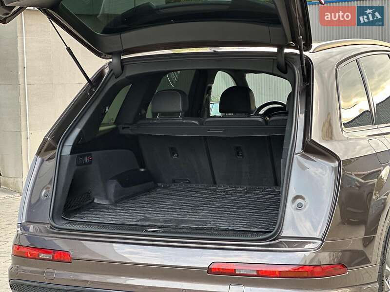 Внедорожник / Кроссовер Audi Q7 2016 в Одессе