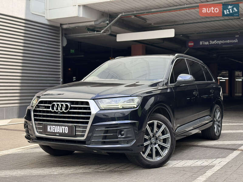 Audi Q7 2016