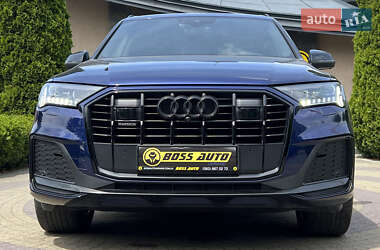 Внедорожник / Кроссовер Audi Q7 2021 в 