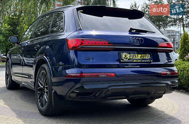 Внедорожник / Кроссовер Audi Q7 2021 в 