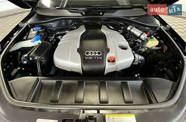 Внедорожник / Кроссовер Audi Q7 2013 в 