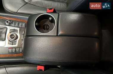 Внедорожник / Кроссовер Audi Q7 2013 в 
