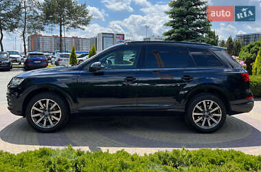 Внедорожник / Кроссовер Audi Q7 2015 в 