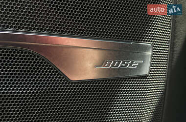 Внедорожник / Кроссовер Audi Q7 2015 в 