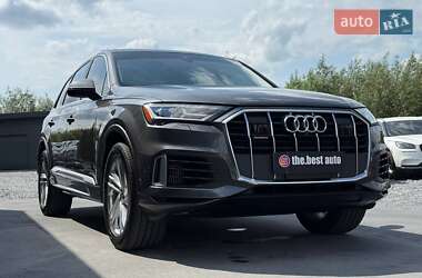 Внедорожник / Кроссовер Audi Q7 2022 в 