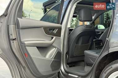 Внедорожник / Кроссовер Audi Q7 2022 в 