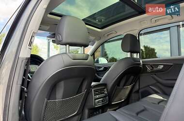 Внедорожник / Кроссовер Audi Q7 2022 в 