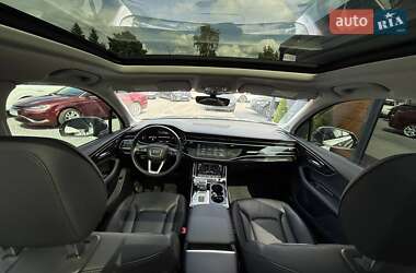 Внедорожник / Кроссовер Audi Q7 2022 в 