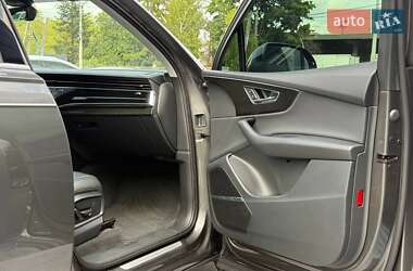 Внедорожник / Кроссовер Audi Q7 2022 в 