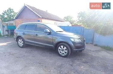 Позашляховик / Кросовер Audi Q7 2007 в 