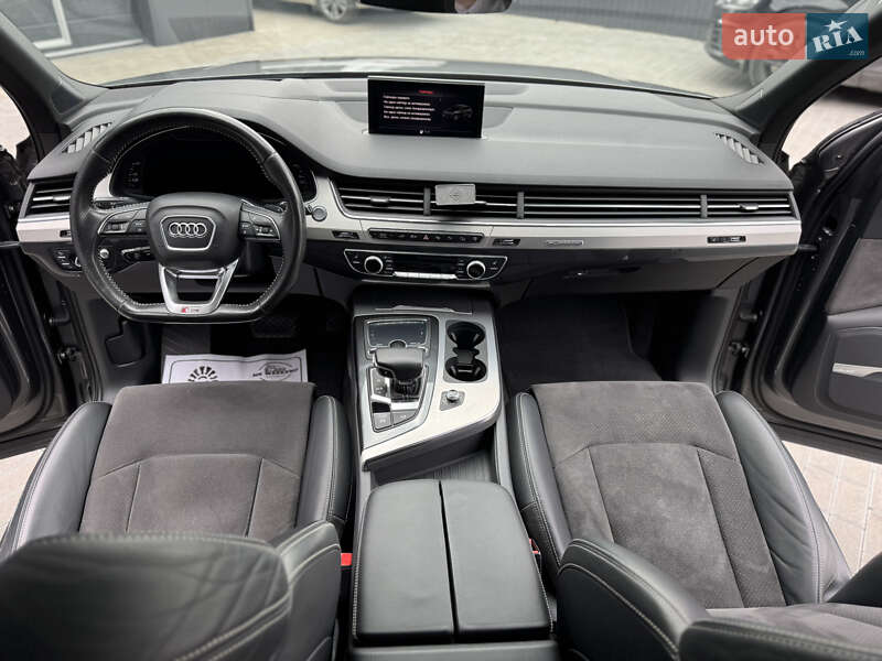 Внедорожник / Кроссовер Audi Q7 2016 в Мукачево