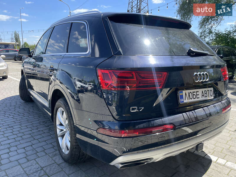 Внедорожник / Кроссовер Audi Q7 2016 в Львове