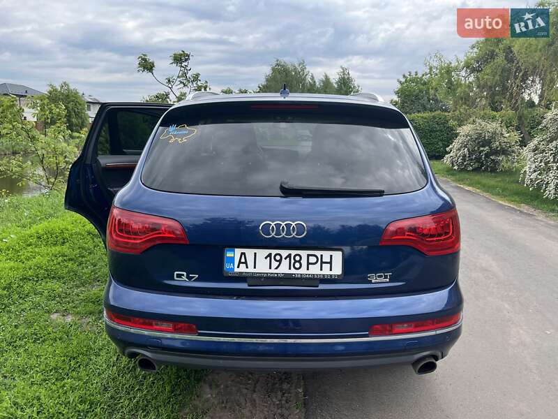 Внедорожник / Кроссовер Audi Q7 2015 в Киеве