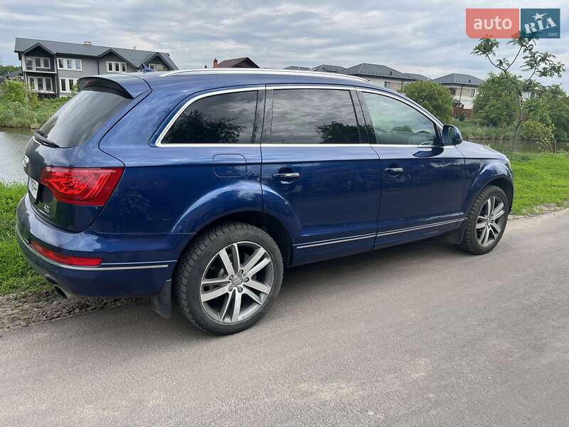 Внедорожник / Кроссовер Audi Q7 2015 в Киеве