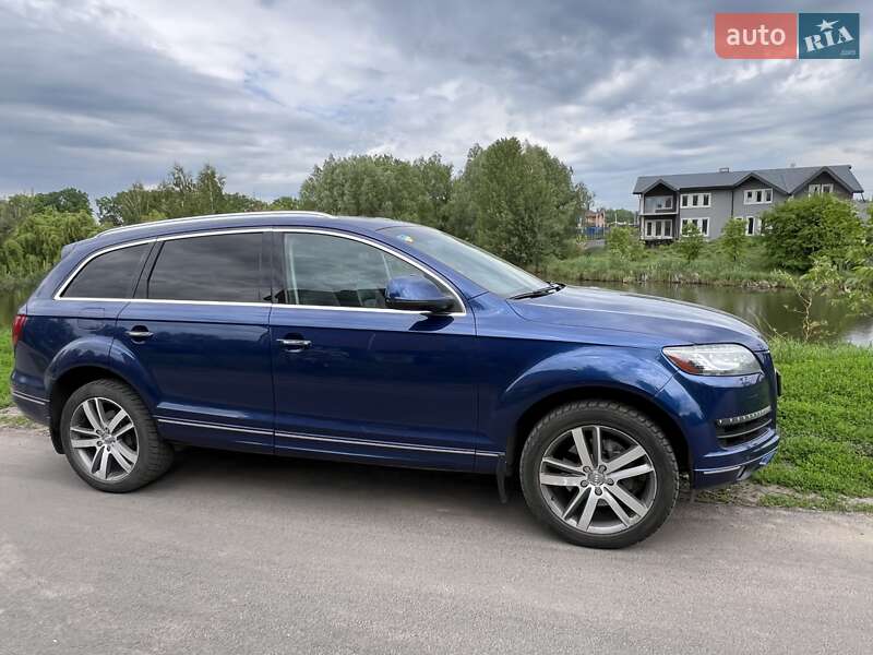 Внедорожник / Кроссовер Audi Q7 2015 в Киеве