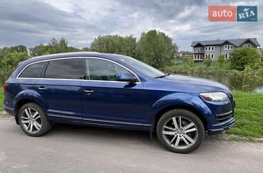Внедорожник / Кроссовер Audi Q7 2015 в 