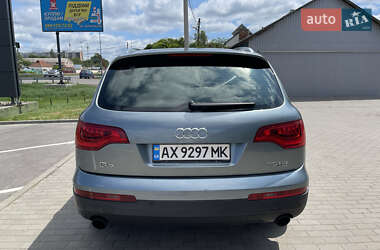 Внедорожник / Кроссовер Audi Q7 2009 в 