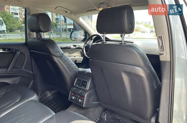 Внедорожник / Кроссовер Audi Q7 2009 в 