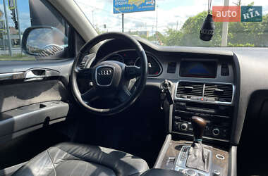 Внедорожник / Кроссовер Audi Q7 2009 в 