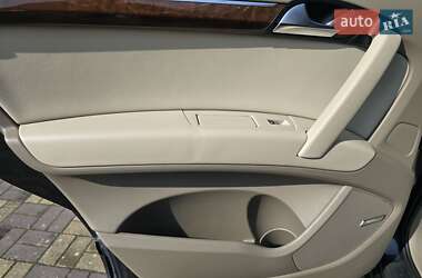 Позашляховик / Кросовер Audi Q7 2012 в 