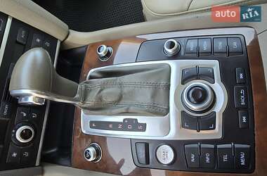 Позашляховик / Кросовер Audi Q7 2012 в 