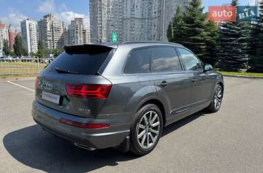 Внедорожник / Кроссовер Audi Q7 2019 в 
