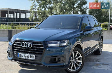 Позашляховик / Кросовер Audi Q7 2017 в Києві