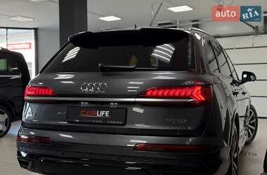 Внедорожник / Кроссовер Audi Q7 2021 в 